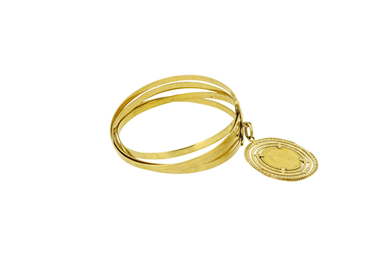 1 BRACCIALE RIGIDO A 5 CERCHI CON CIONDOLO CHE INCASTONA 1 MONETA MARENGO DA 20 FR. IN ORO 900‰, TUTTO ORO 750-900‰ GR. TOT. 58,20