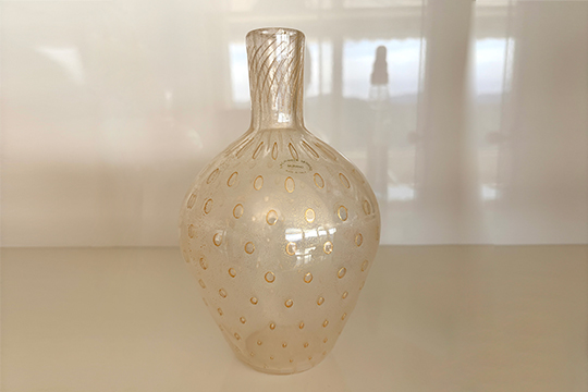1 VASO IN VETRO DI MURANO “ARCHIMEDE SEGUSO” COLORE AMBRA CON BOLLE D'ARIA INCASTONATE, LAVORAZIONE ARTIGIANALE DIM. 20 CM