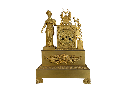 1 OROLOGIO DA TAVOLA CON MOVIMENTO A PENDOLO “PARIGINA” IN METALLO DORATO DIM. 26x38x10 CM