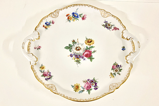 1 VASSOIO ROTONDO IN PORCELLANA LANGENTHAL CON MANICI DIM. 32,50 CM
