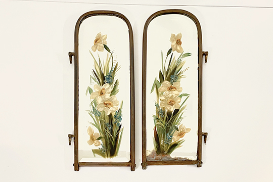 2 ANTE IN METALLO CON SPECCHIO CON DECORO FLOREALE DIPINTO DIM. 17x46 CM
