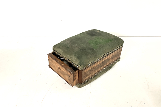1 SCATOLA PORTASPILLI IN LEGNO (SENZA POMOLO) DIM. 28x16x18 CM
