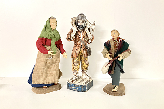 3 STATUETTE DEL PRESEPE, PICCOLI DIFETTI DIM. 18x42x13 15x46x15 14x37x20 CM