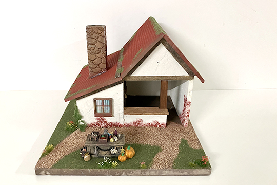 1 CASETTA GIOCATTOLO IN POLISTIROLO DIM. 32x42x25 CM