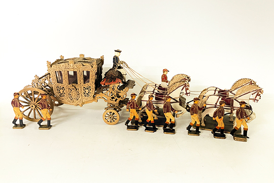 1 MINIATURA IN LEGNO RAPPRESENTANTE CARROZZA CON OTTO CAVALLI DIM. 140x30x28 CM SEGNI D'USURA E PICCOLI DIFETTI