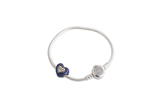 1 BRACCIALE E 1 CIONDOLO CON PR. SMALTO E PIETRE SEMIPREZIOSE FIRMATI PANDORA, TUTTO ARGENTO 925‰ GR. TOT. 17,80