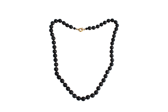 1 COLLANA DI SFERE IN PR. ONICE CON CHIUSURA IN O.G. 18 KR. (LUNGHEZZA 62 CM)
