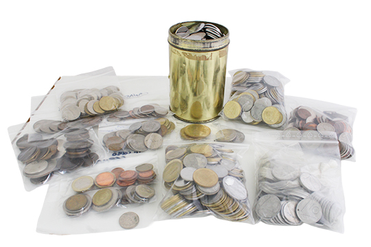 NUMEROSE MONETE ASSORTITE DA COLLEZIONE DI DIVERSI PAESI (TRA CUI ITALIA, FRANCIA, GERMANIA, SPAGNA, DANIMARCA, POLONIA, AUSTRIA, BELGIO, GRECIA, IRLANDA, EX JUGOSLAVIA, SLOVENIA, UNGHERIA, CILE, CANADA, USA, MAROCCO, THAILANDIA E CINA)