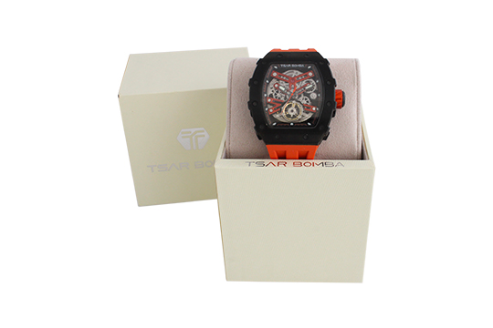 1 OROLOGIO TSAR BOMBA MEN AUTOMATICO CON CASSA IN ACCIAIO BRUNITO E CINTURINO IN SILICONE, FORNITO DI SCATOLA E GARANZIA ORIGINALI (FUNZIONANTE)