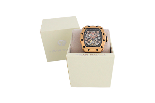 1 OROLOGIO TSAR BOMBA MEN AUTOMATICO CON CASSA IN ACCIAIO DORATO E CINTURINO IN SILICONE, FORNITO DI SCATOLA E GARANZIA ORIGINALI (FUNZIONANTE)