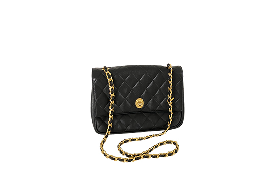 1 BORSA-POCHETTE BIASS IN SIMILPELLE COLORE NERO, TRACOLLA IN METALLO DORATO E SIMILPELLE (AMOVIBILE), PORTABILITÀ A SPALLA DIM. 25x17x5 CM