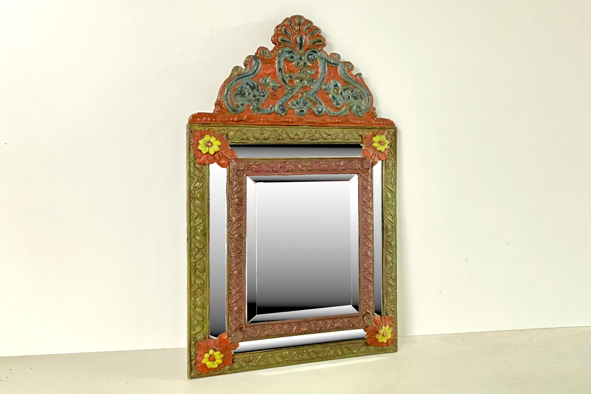 1 ANTICO SPECCHIO CON DECORI CON LASTRE IN RAME DIM. 38x66x7 CM